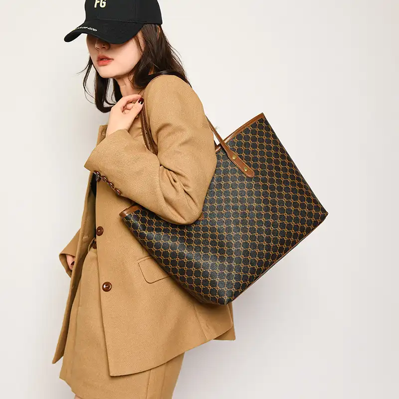 Large-capacity Tote Bag